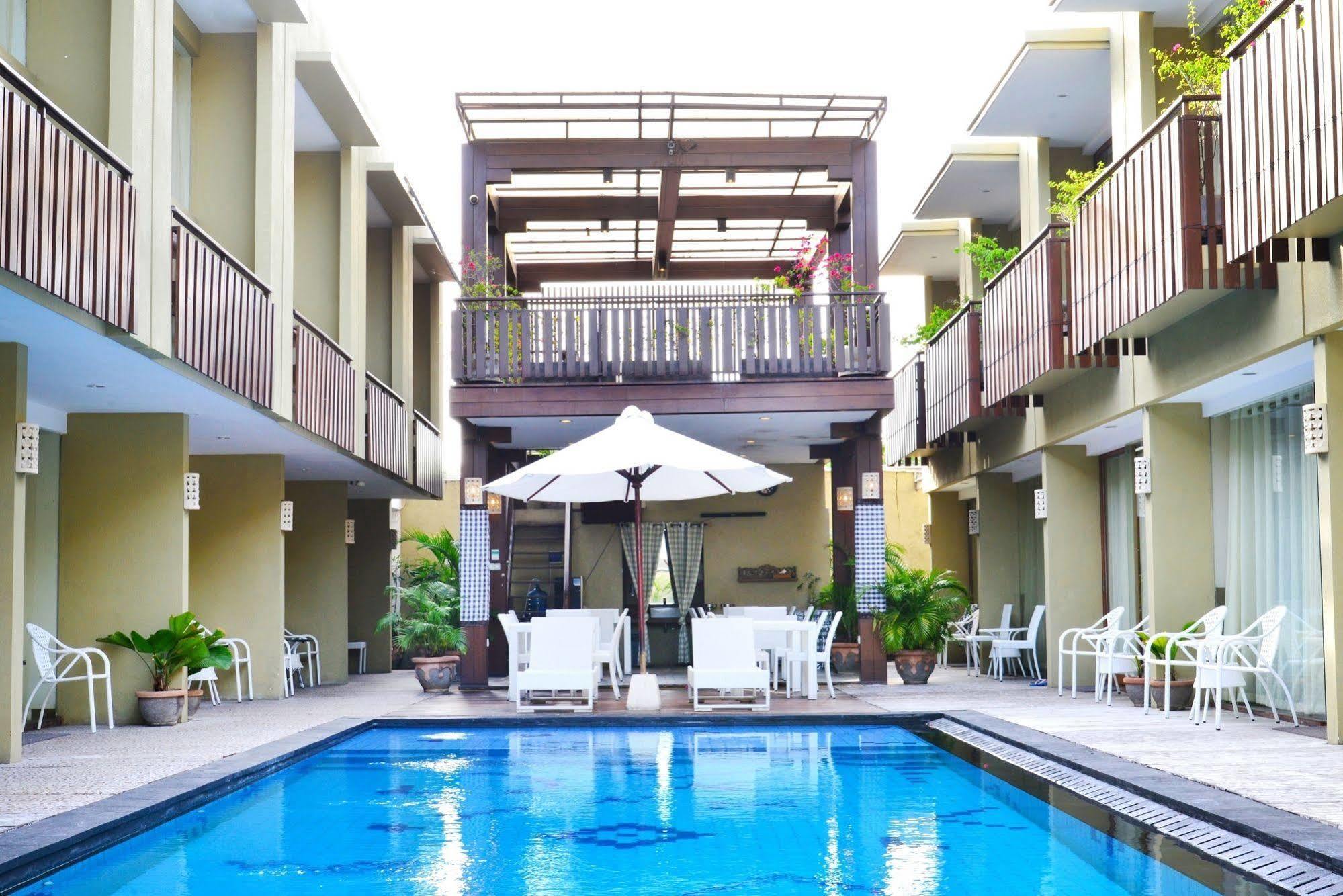 Devata Suites And Residence Legian Extérieur photo